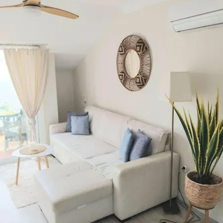 Apartment New Penthouse Near With Sunny Balcony *