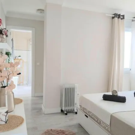 Apartment New Penthouse Near With Sunny Balcony *